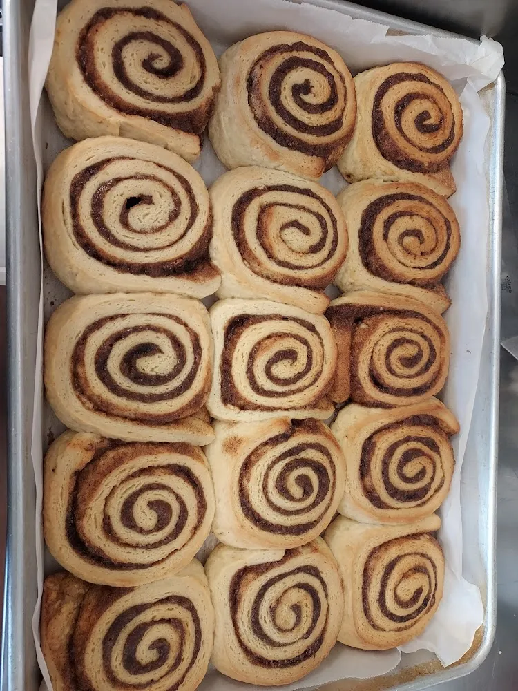Farmhouse Cinnamon Rolls
